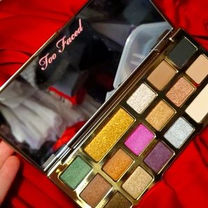 Too faced gold chocolate palette